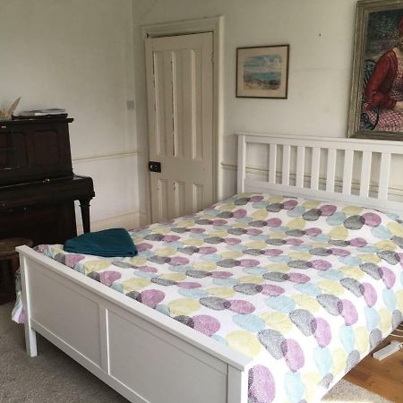 Fishponds Retreat Homestay ブリストル エクステリア 写真