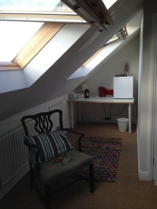 Fishponds Retreat Homestay ブリストル エクステリア 写真